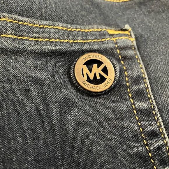Michael Kors Izzy Skinny jeans. Dark wash, somewhat distressed. Women’s size 8. - Picture 4 of 4